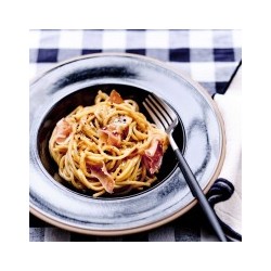 Crushed olive with summer...