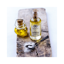 Olive oil with white truffle